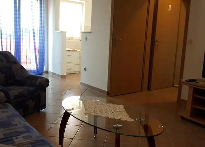 Ivan דירה פורץ